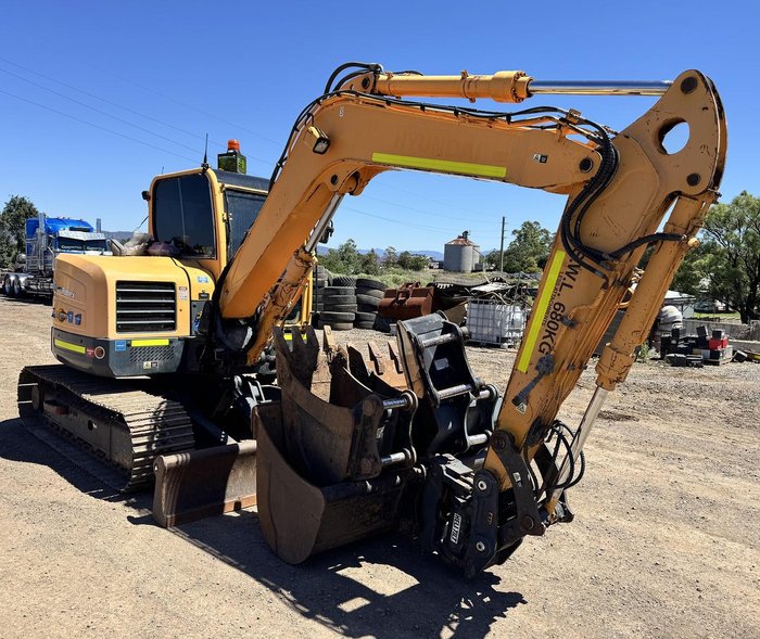 Hyundai  Robex Excavator 80Cr-9