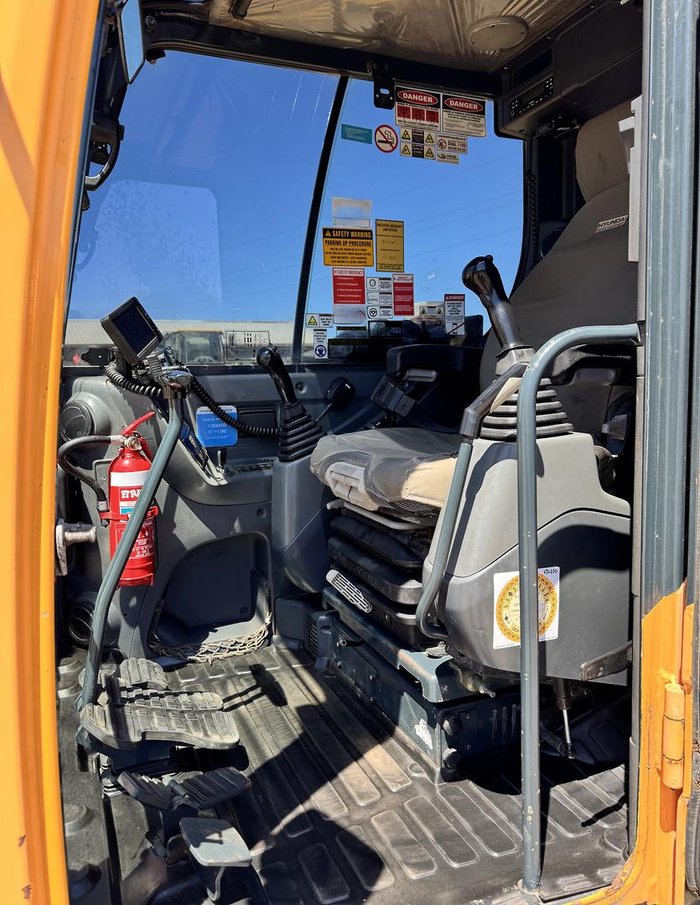 Hyundai  Robex Excavator 80Cr-9