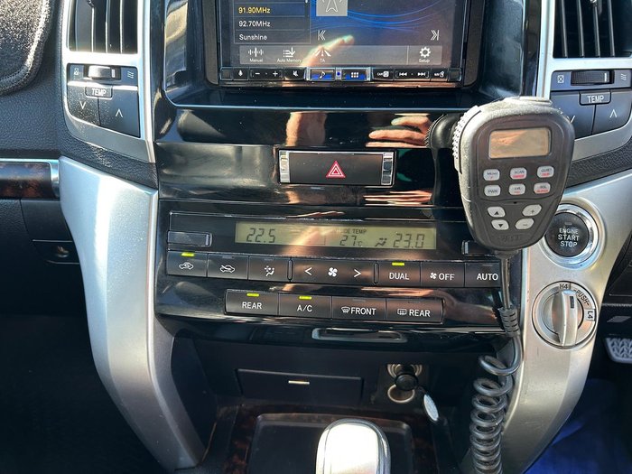 2013 Toyota Landcruiser VX