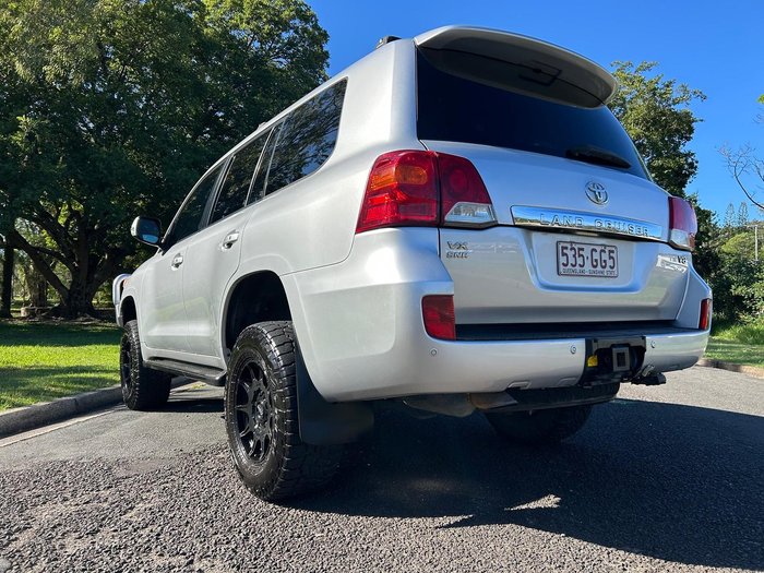 2013 Toyota Landcruiser VX
