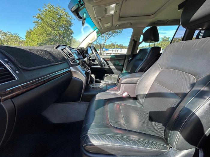 2013 Toyota Landcruiser VX