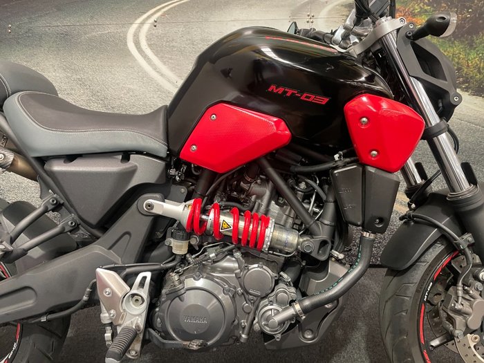 Yamaha 2013 YAMAHA 660CC MT03D Black