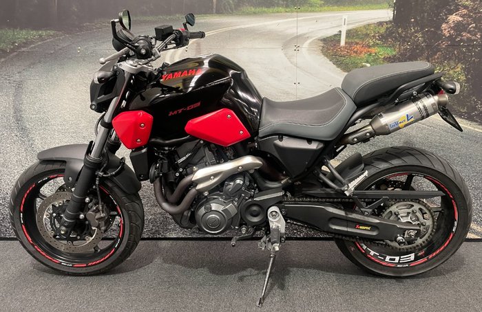 Yamaha 2013 YAMAHA 660CC MT03D Black