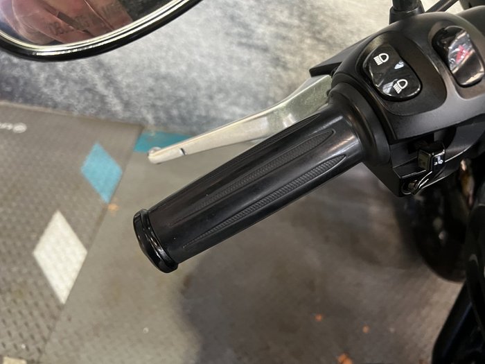 2016 VICTORY HAMMER 8-BALL Solid Black INT