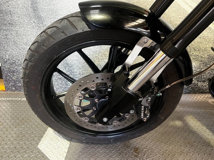 2016 VICTORY HAMMER 8-BALL Solid Black INT