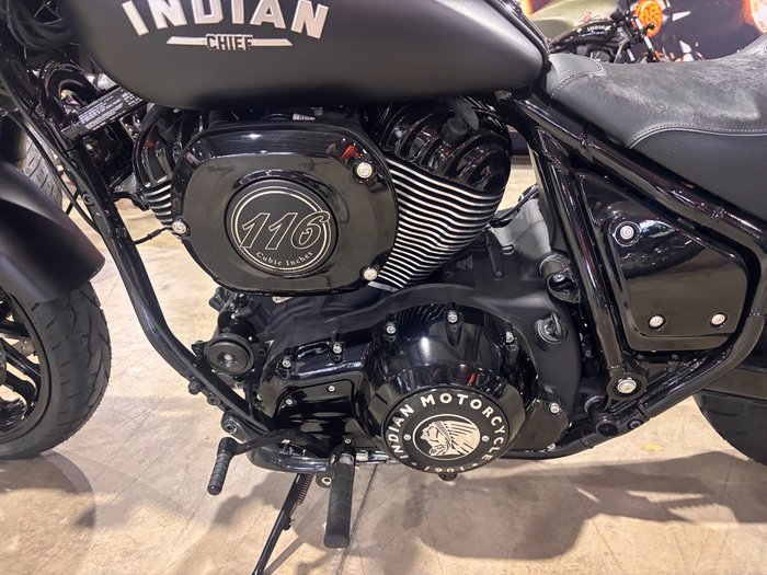2023 Indian SPORT CHIEF BLACK
