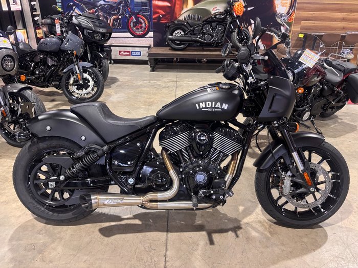 2023 Indian SPORT CHIEF BLACK