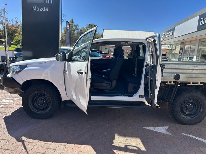 2019 Toyota Hilux SR