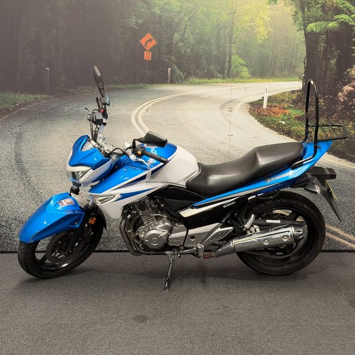 2015 Suzuki INAZUMA 250 (GW250) Blue