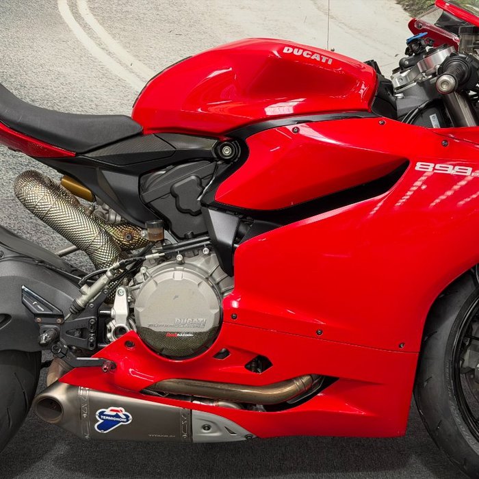 2014 DUCATI 899 PANIGALE Red