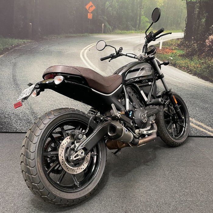 2016 DUCATI SCRAMBLER SIXTY2 Black