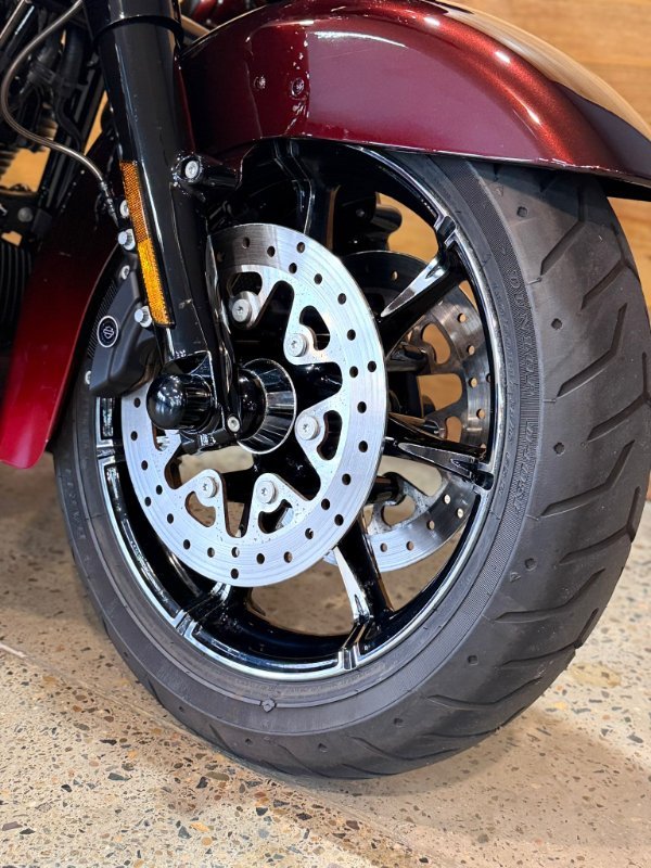 2017 Harley-davidson FLHTKSE CVO LIMITED Red