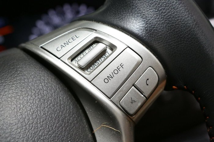 2020 Nissan Navara N-TREK