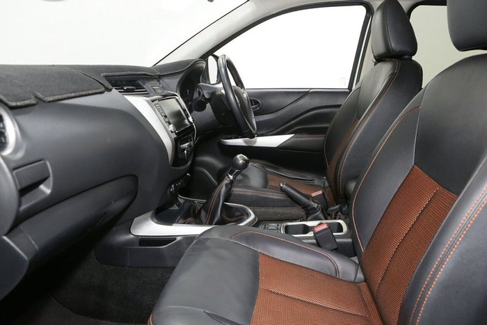 2020 Nissan Navara N-TREK