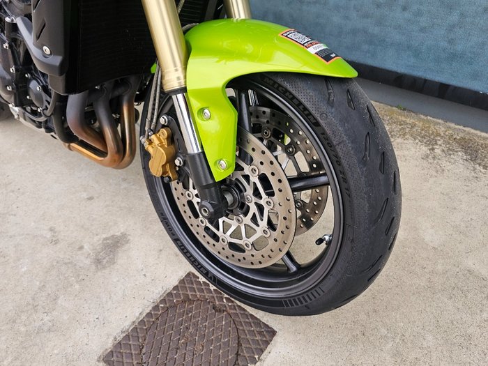 2010 Triumph STREET TRIPLE 675 Green