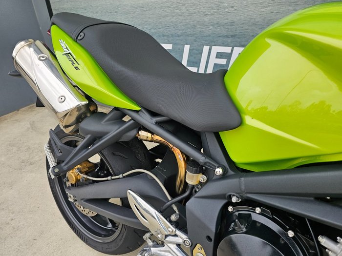 2010 Triumph STREET TRIPLE 675 Green