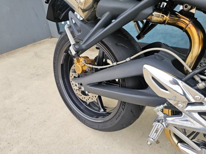 2010 Triumph STREET TRIPLE 675 Green