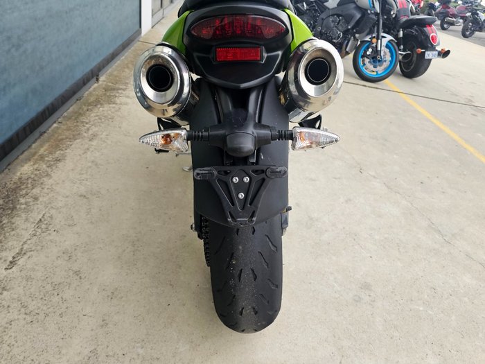 2010 Triumph STREET TRIPLE 675 Green