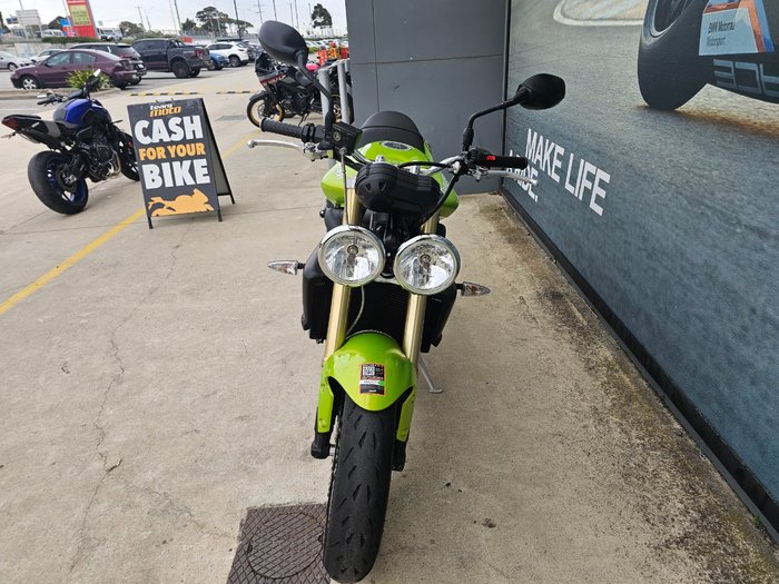 2010 Triumph STREET TRIPLE 675 Green