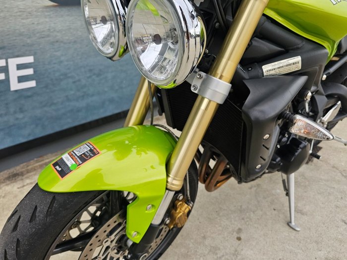 2010 Triumph STREET TRIPLE 675 Green