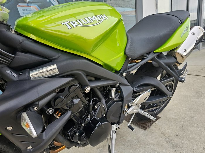 2010 Triumph STREET TRIPLE 675 Green