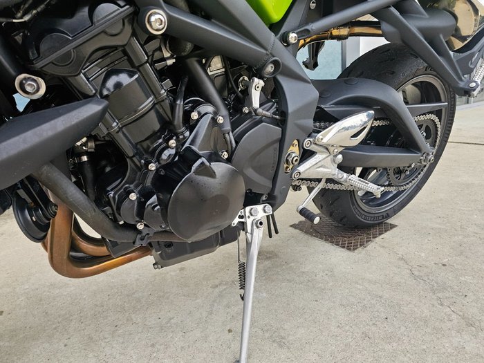 2010 Triumph STREET TRIPLE 675 Green