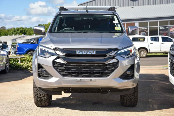 2025 Isuzu D-MAX LS-M