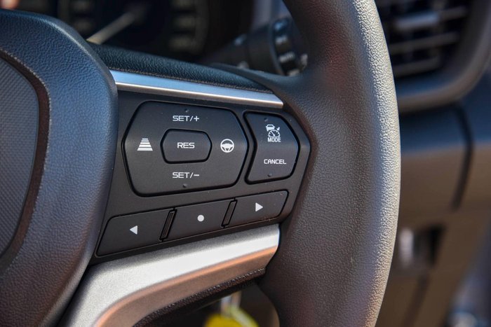 2025 Isuzu D-MAX LS-M