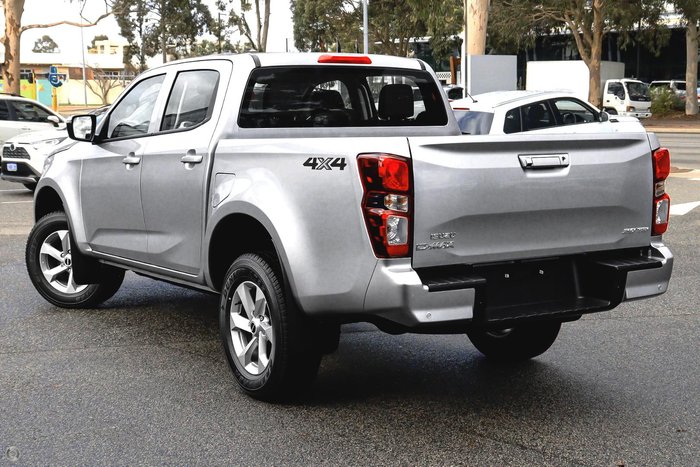 2025 Isuzu D-MAX LS-M