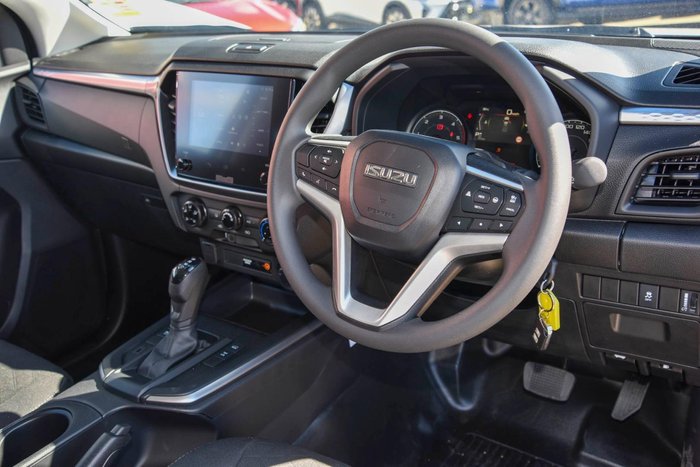 2025 Isuzu D-MAX LS-M