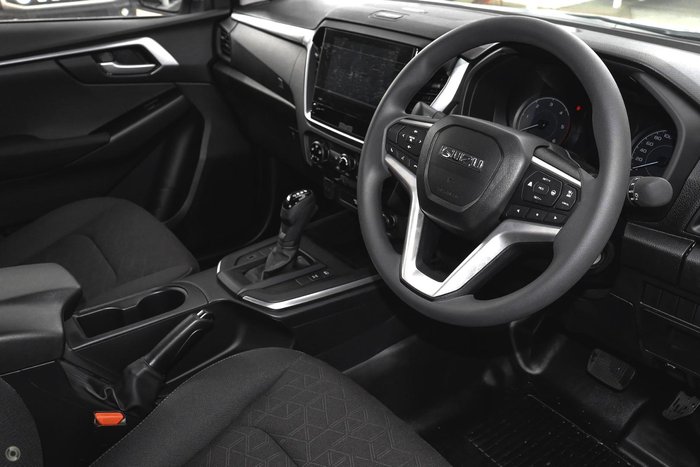 2025 Isuzu D-MAX LS-M