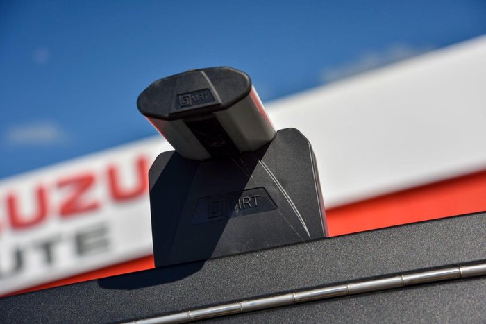 2025 Isuzu D-MAX LS-M