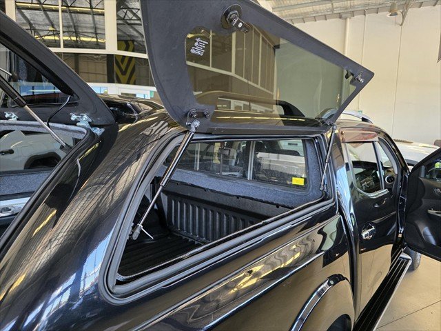 2015 Nissan Navara ST-X