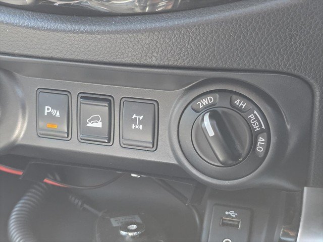 2015 Nissan Navara ST-X