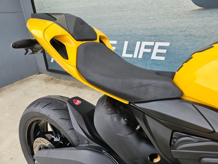 2014 DUCATI 899 PANIGALE White