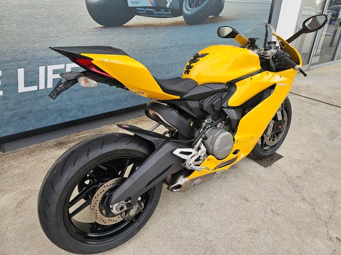 2014 DUCATI 899 PANIGALE White