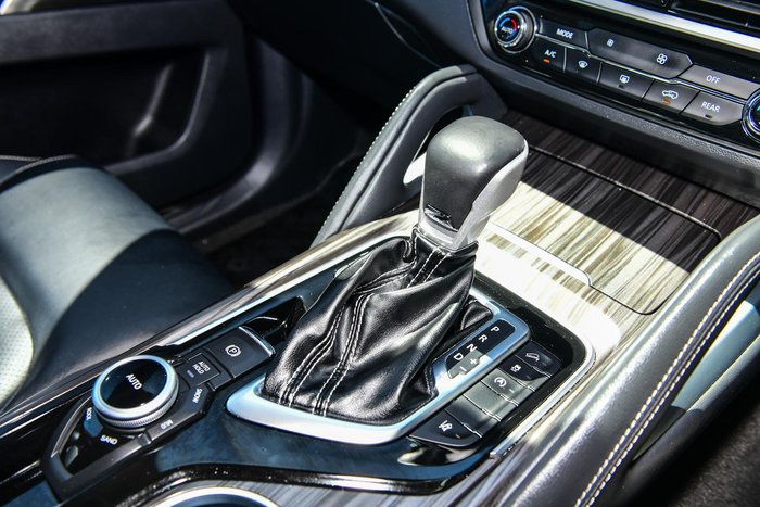 2022 LDV D90 Executive