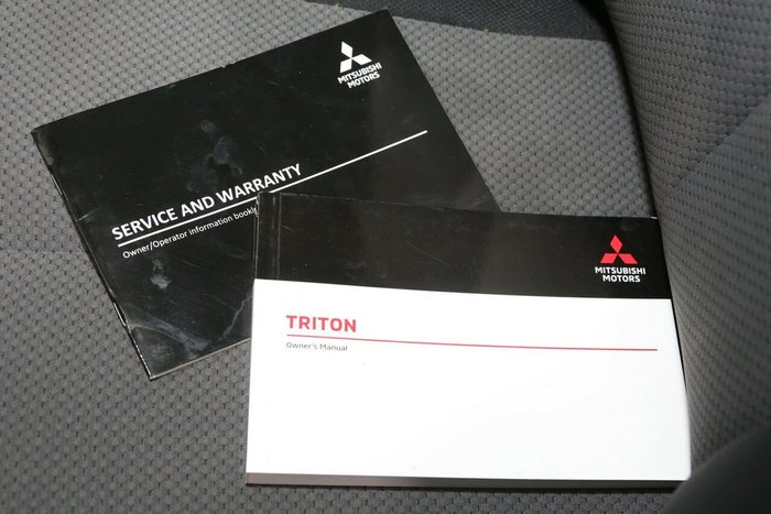 2023 Mitsubishi Triton GLX