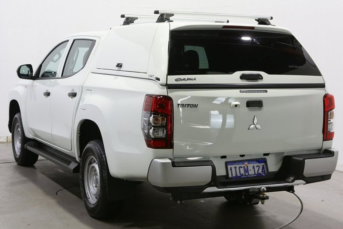 2023 Mitsubishi Triton GLX