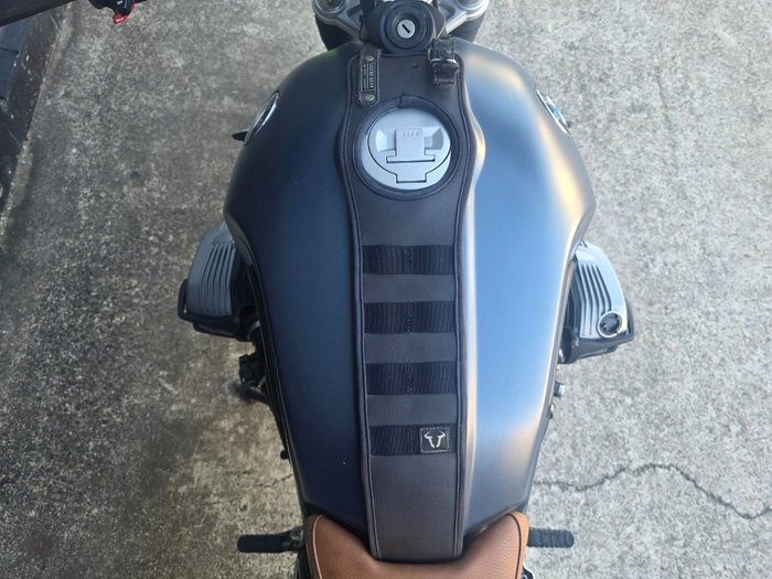 2019 BMW R NINE T SCRAMBLER GREY