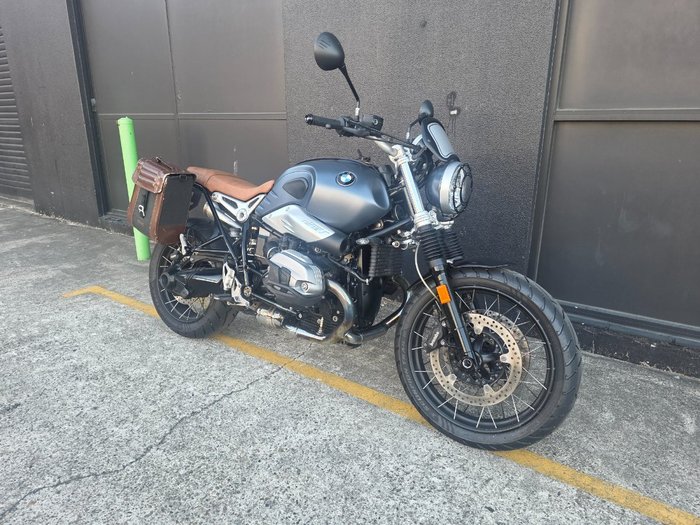 2019 BMW R NINE T SCRAMBLER GREY