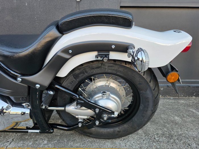 2016 Yamaha XVS650 V-STAR CUSTOM WHITE