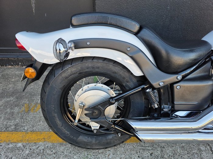 2016 Yamaha XVS650 V-STAR CUSTOM WHITE