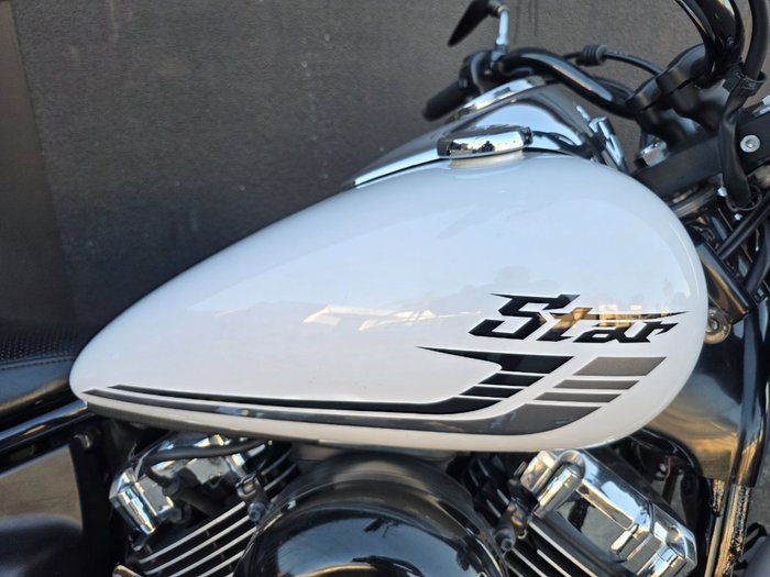 2016 Yamaha XVS650 V-STAR CUSTOM WHITE
