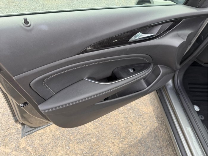 2018 HOLDEN COMMODORE RS-V