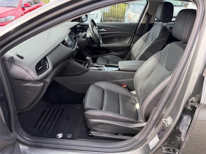 2018 HOLDEN COMMODORE RS-V