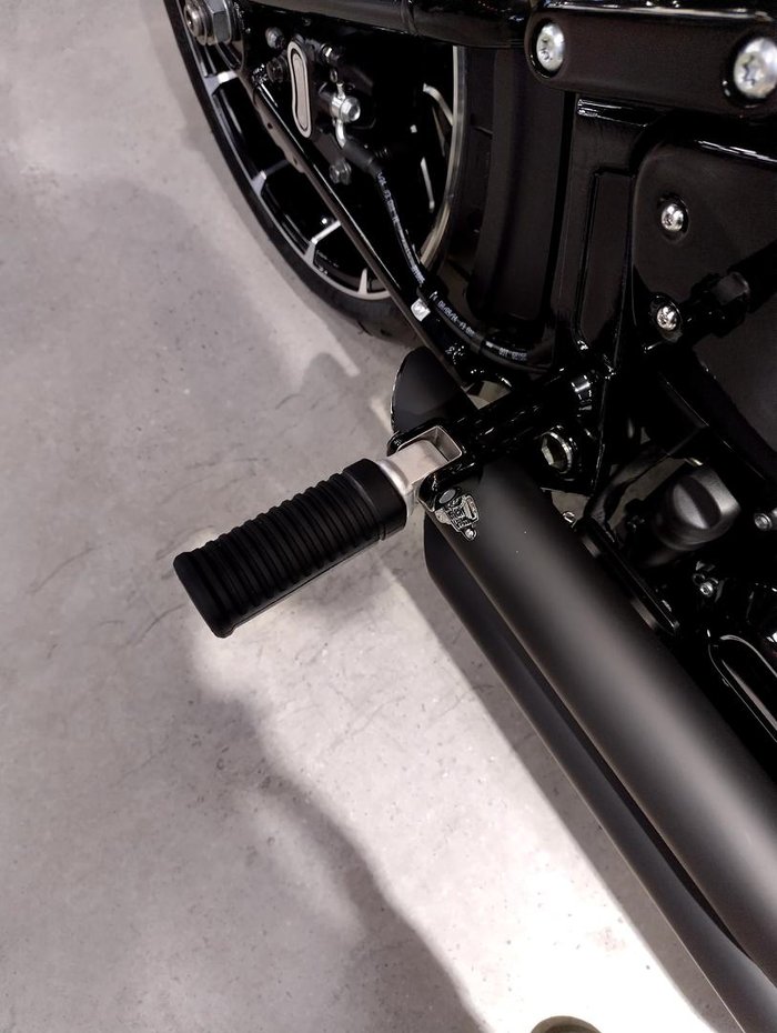 2025 Harley-Davidson Breakout 117 (FXBR) Softail Black