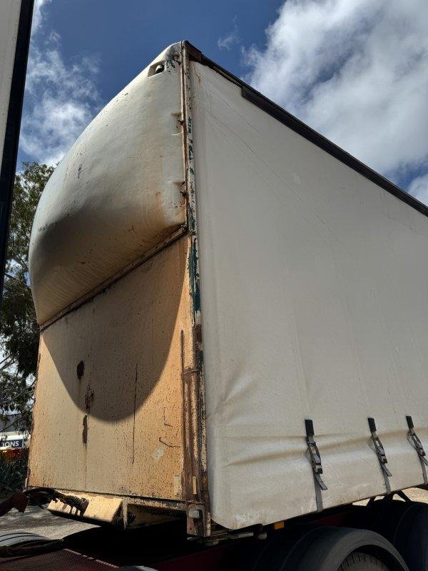 2013 32 Pallet Flat Deck B Double Curtainsider B Double