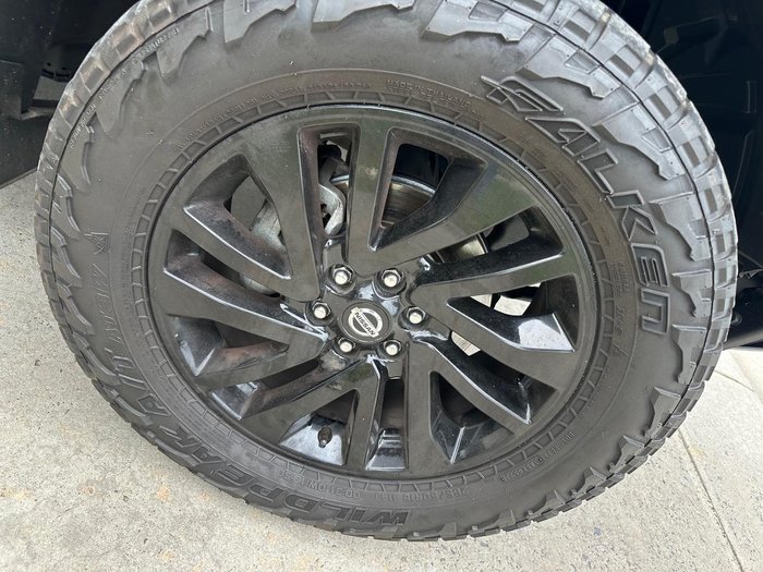 2019 Nissan Navara ST D23 Series 3 4X4 Dual Range Cosmic Black