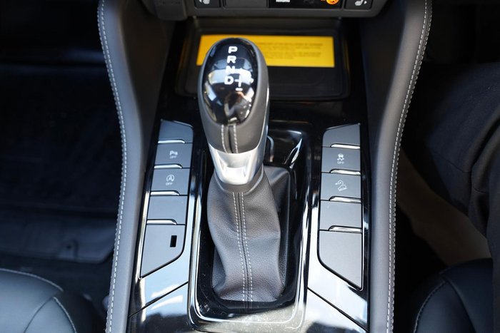 2025 Isuzu MU-X LS-T